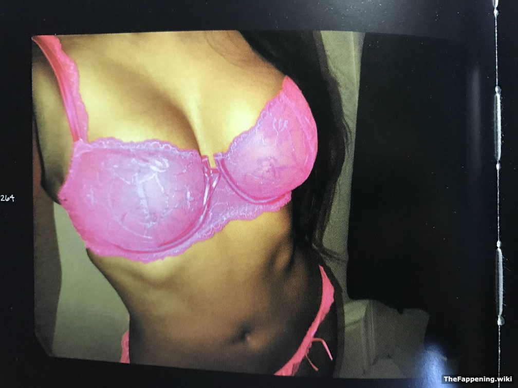 Kim-Kardashian-nude-nude-butt-post-870460-234378-118